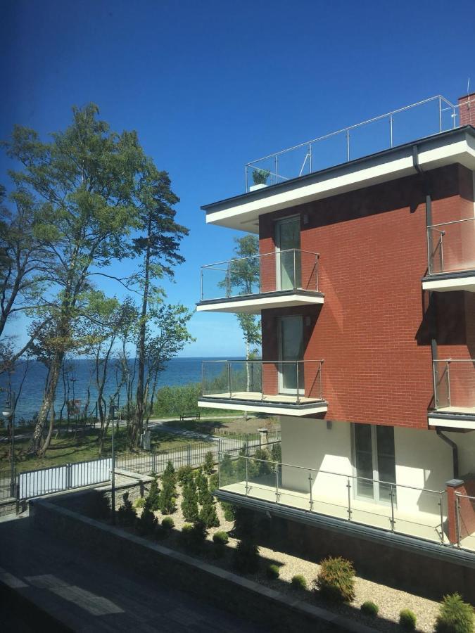 Apartament Nadmorski Z Basenem Klifowa Rewal Exterior photo